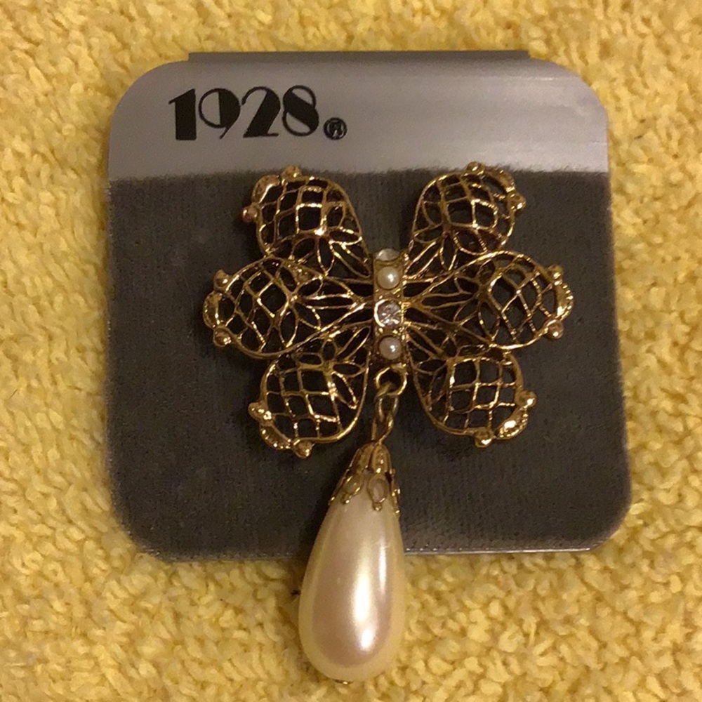 vintage brooch